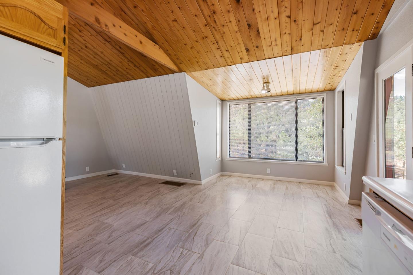 Detail Gallery Image 16 of 73 For 20104 Panoche Rd, Paicines,  CA 95043 - 2 Beds | 2 Baths