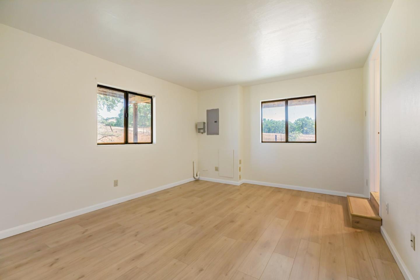 Detail Gallery Image 23 of 73 For 20104 Panoche Rd, Paicines,  CA 95043 - 2 Beds | 2 Baths