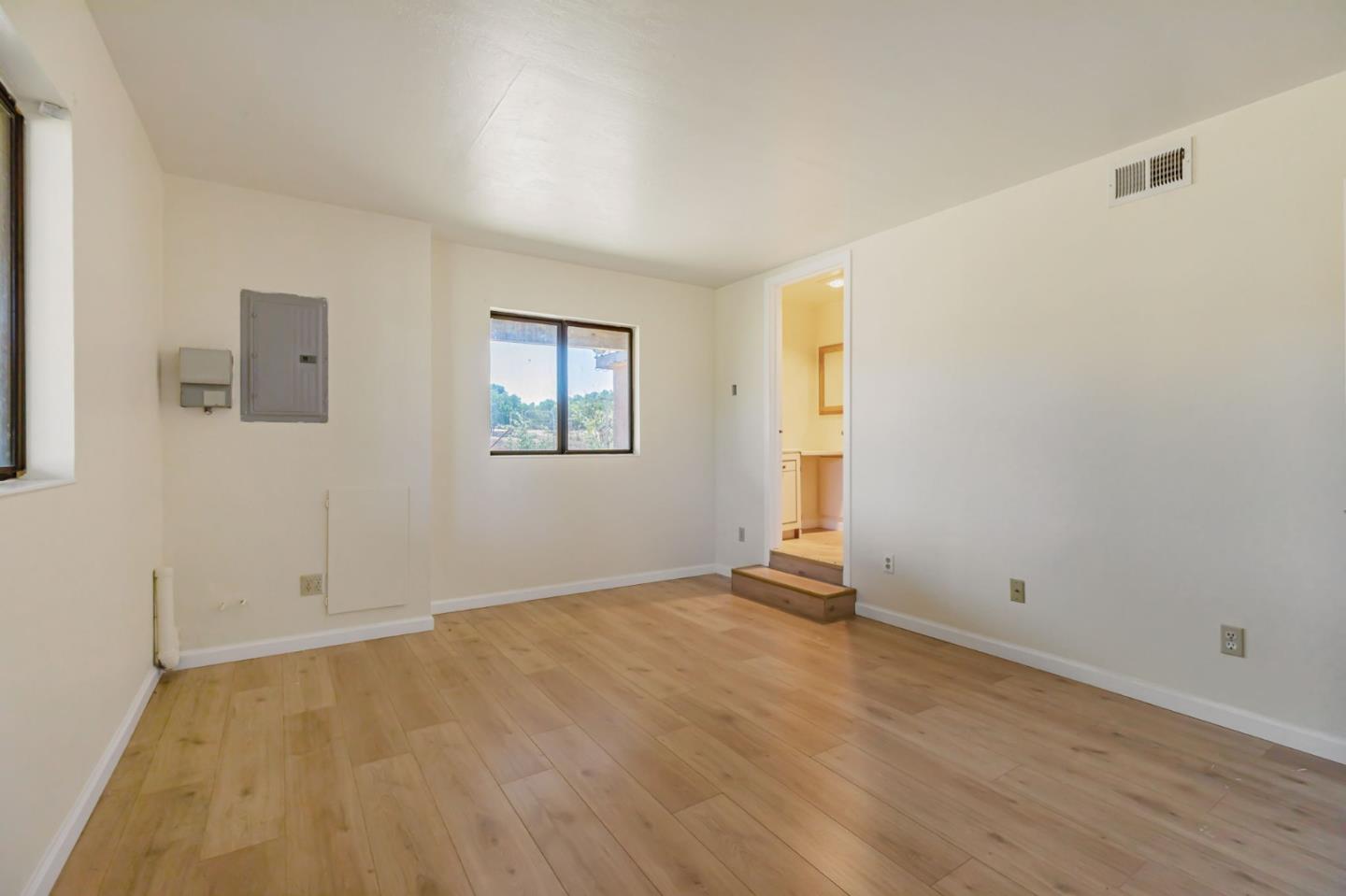 Detail Gallery Image 25 of 73 For 20104 Panoche Rd, Paicines,  CA 95043 - 2 Beds | 2 Baths