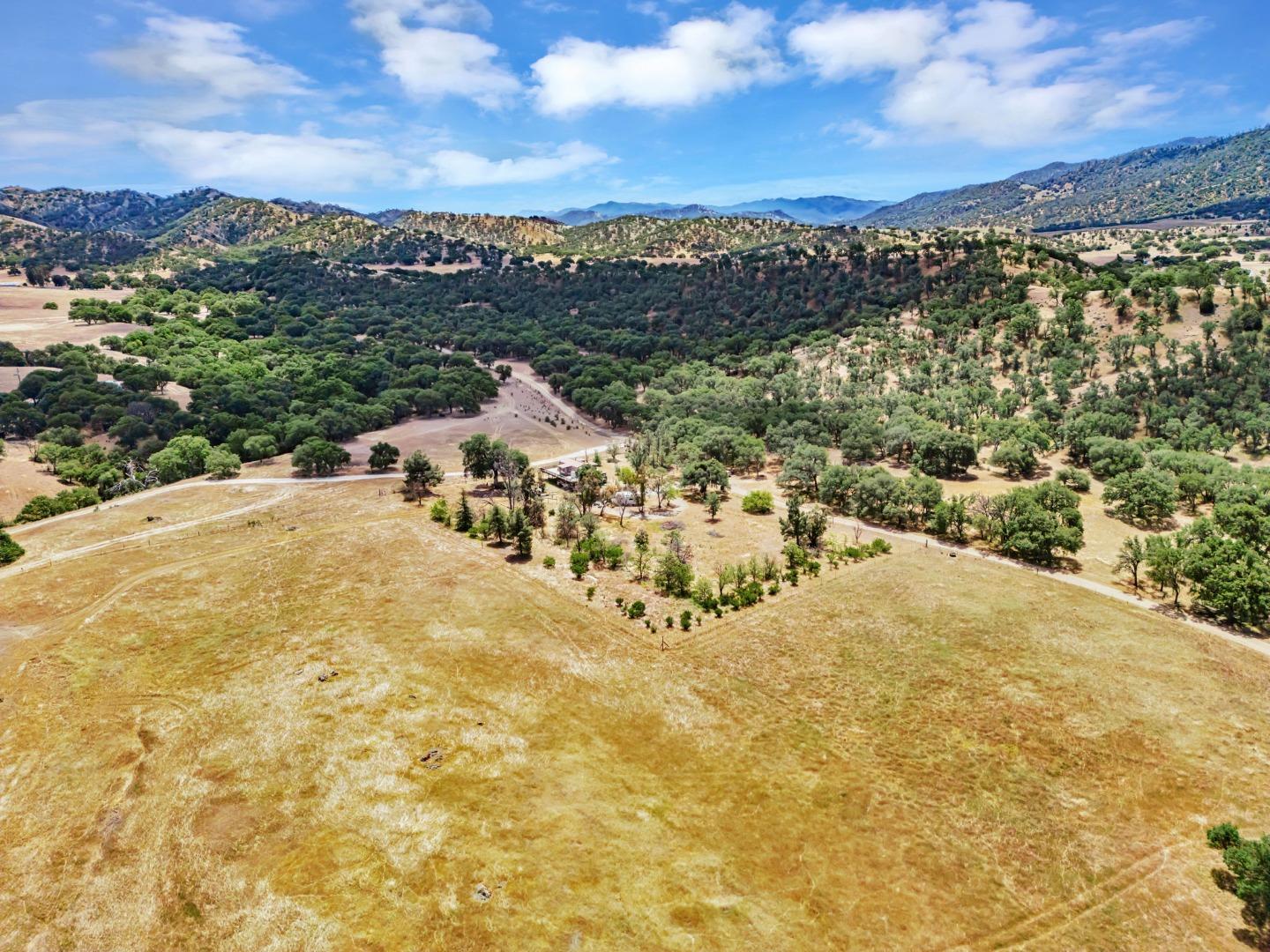 Detail Gallery Image 62 of 73 For 20104 Panoche Rd, Paicines,  CA 95043 - 2 Beds | 2 Baths