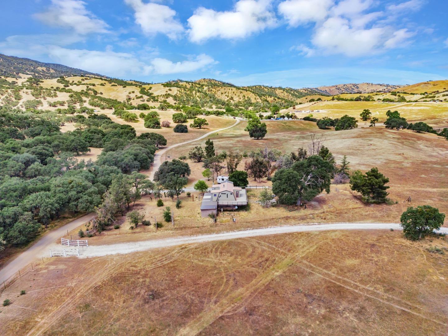 Detail Gallery Image 68 of 73 For 20104 Panoche Rd, Paicines,  CA 95043 - 2 Beds | 2 Baths