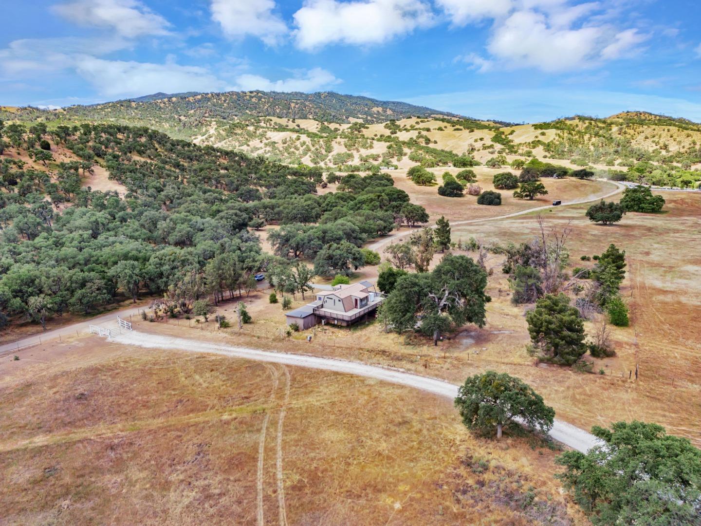 Detail Gallery Image 69 of 73 For 20104 Panoche Rd, Paicines,  CA 95043 - 2 Beds | 2 Baths