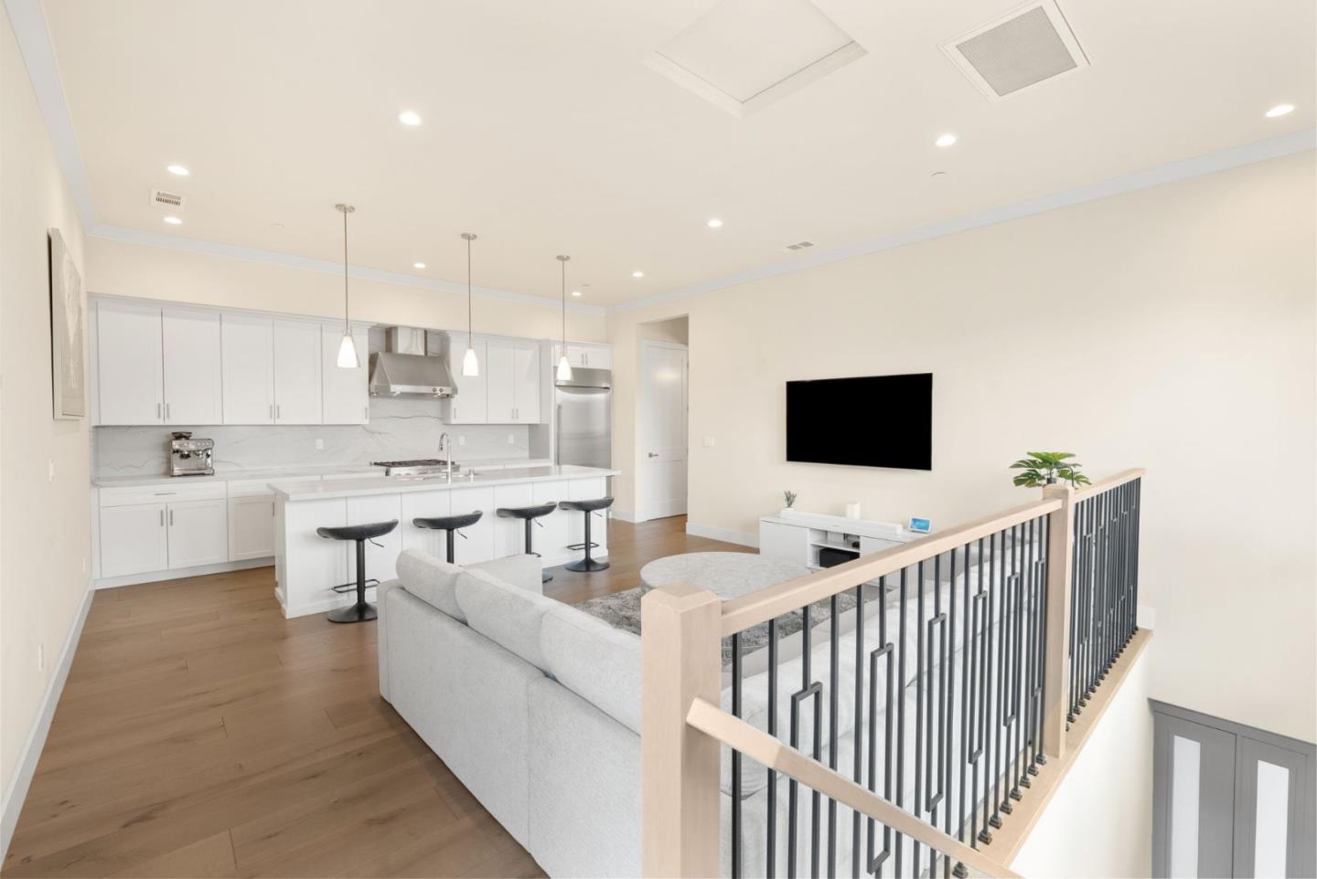 Detail Gallery Image 4 of 24 For 262 Union Ave, Los Gatos,  CA 95032 - 2 Beds | 2 Baths