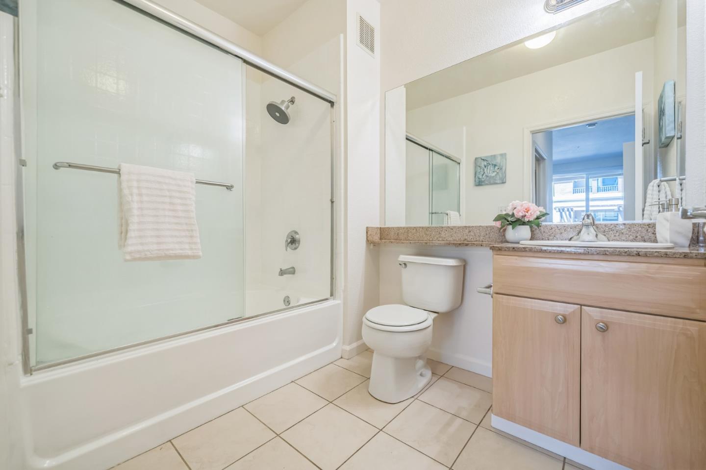 Detail Gallery Image 14 of 30 For 801 S Winchester Blvd #2305,  San Jose,  CA 95128 - 3 Beds | 2 Baths