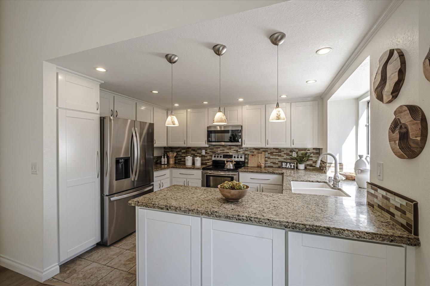 Detail Gallery Image 4 of 16 For 4160 Tanager Cmn, Fremont,  CA 94555 - 2 Beds | 2 Baths