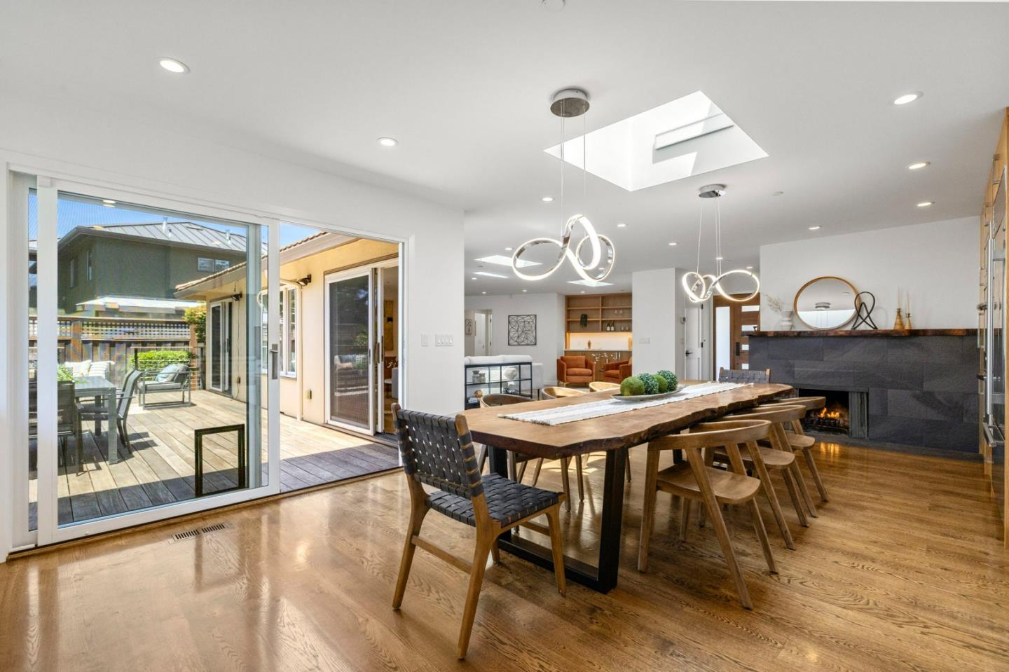 Detail Gallery Image 29 of 96 For 1251 Laurel Hill Dr, San Mateo,  CA 94402 - 4 Beds | 3 Baths