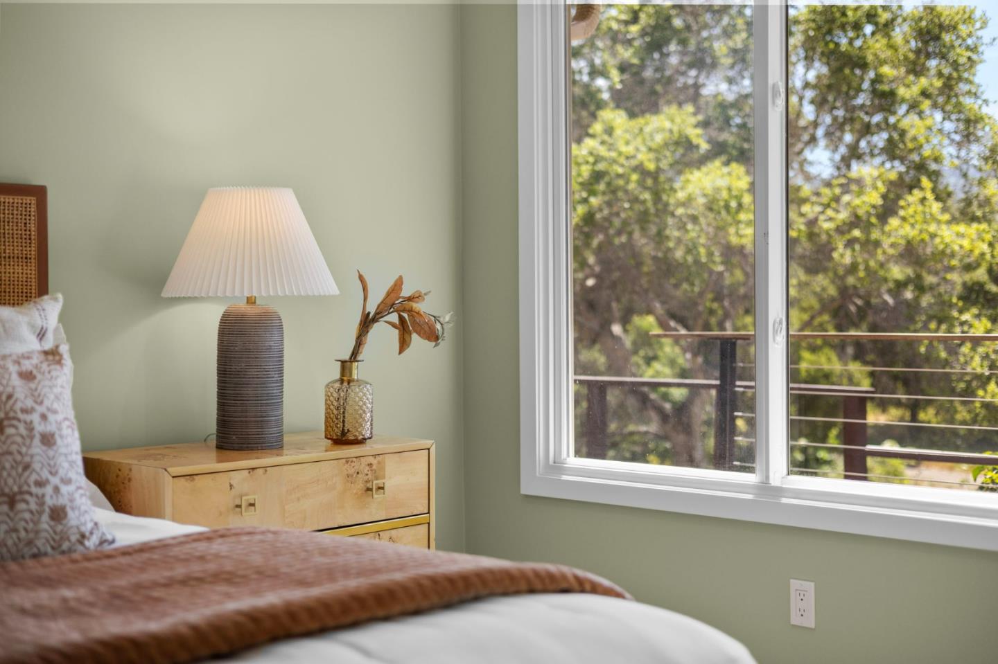 Detail Gallery Image 62 of 96 For 1251 Laurel Hill Dr, San Mateo,  CA 94402 - 4 Beds | 3 Baths