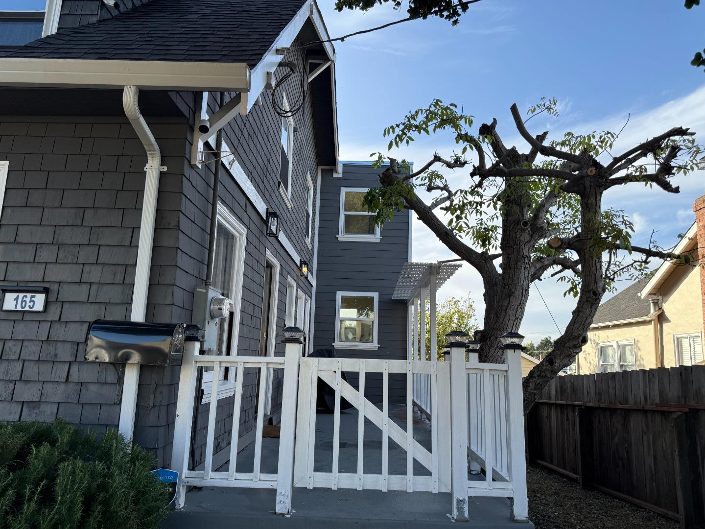 Detail Gallery Image 2 of 30 For 165 Santa Dominga Ave, San Bruno,  CA 94066 - 4 Beds | 2 Baths