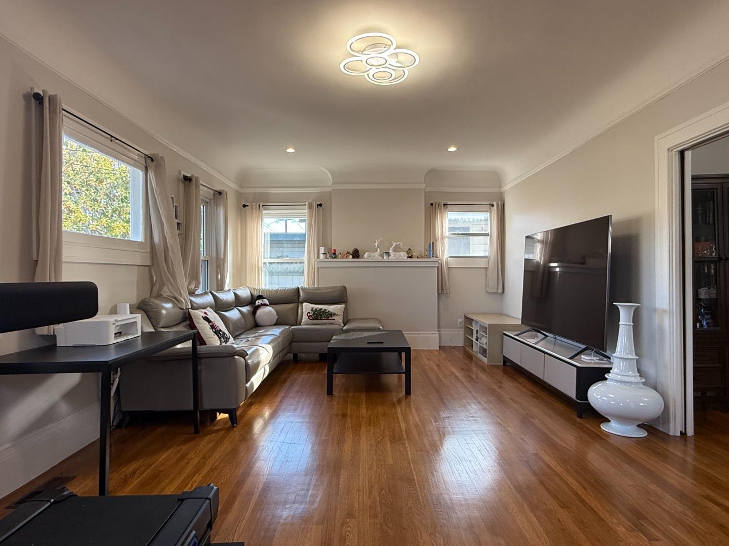 Detail Gallery Image 6 of 30 For 165 Santa Dominga Ave, San Bruno,  CA 94066 - 4 Beds | 2 Baths