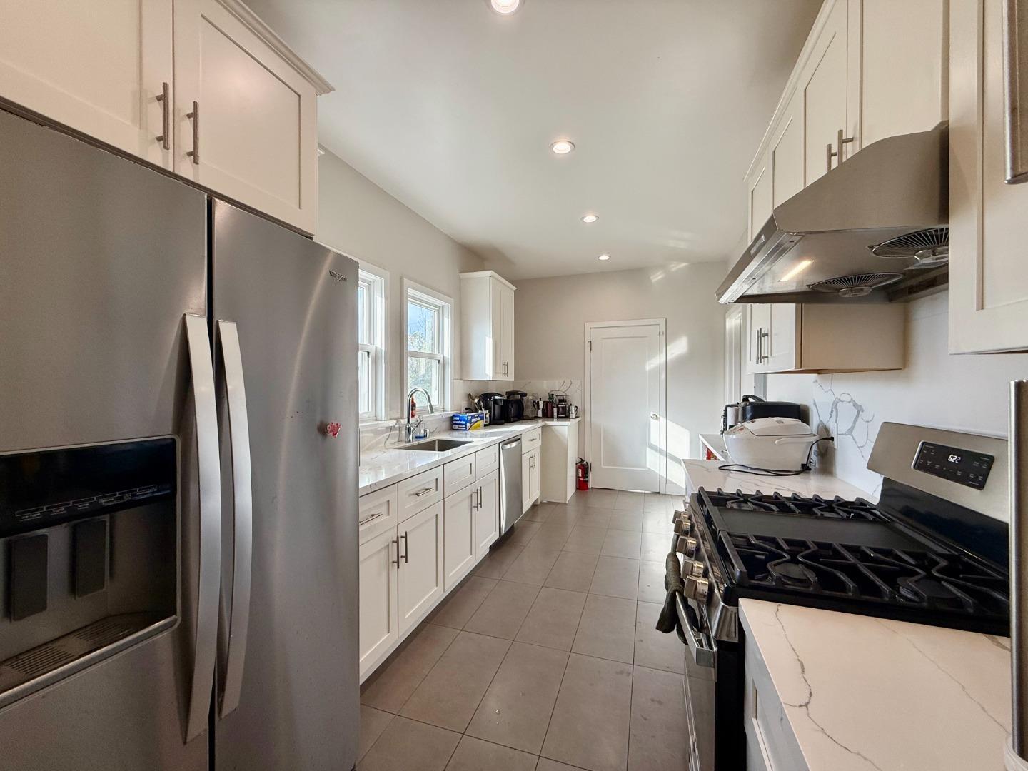 Detail Gallery Image 9 of 30 For 165 Santa Dominga Ave, San Bruno,  CA 94066 - 4 Beds | 2 Baths