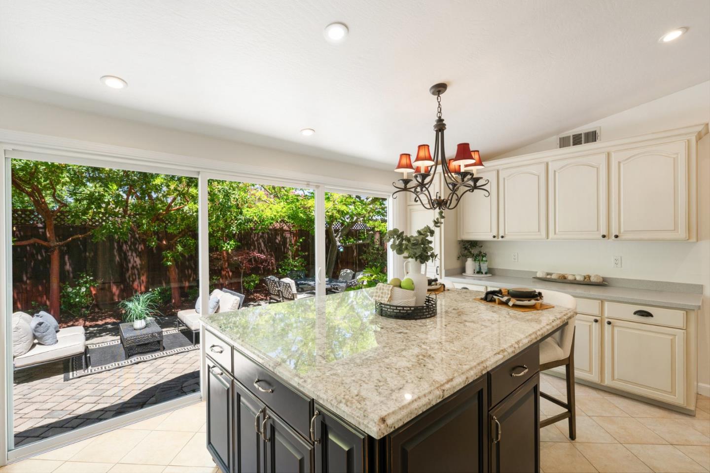 Detail Gallery Image 8 of 36 For 321 Beach Park Blvd, Foster City,  CA 94404 - 4 Beds | 3 Baths