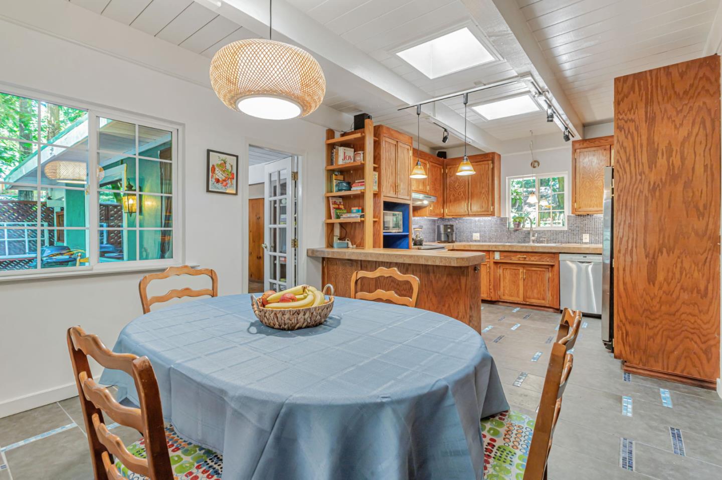 Detail Gallery Image 14 of 37 For 14235 Highway 9, Boulder Creek,  CA 95006 - 3 Beds | 2 Baths