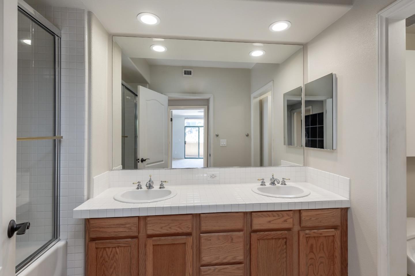 Detail Gallery Image 12 of 28 For 144 S 3rd St #509,  San Jose,  CA 95112 - 2 Beds | 2 Baths