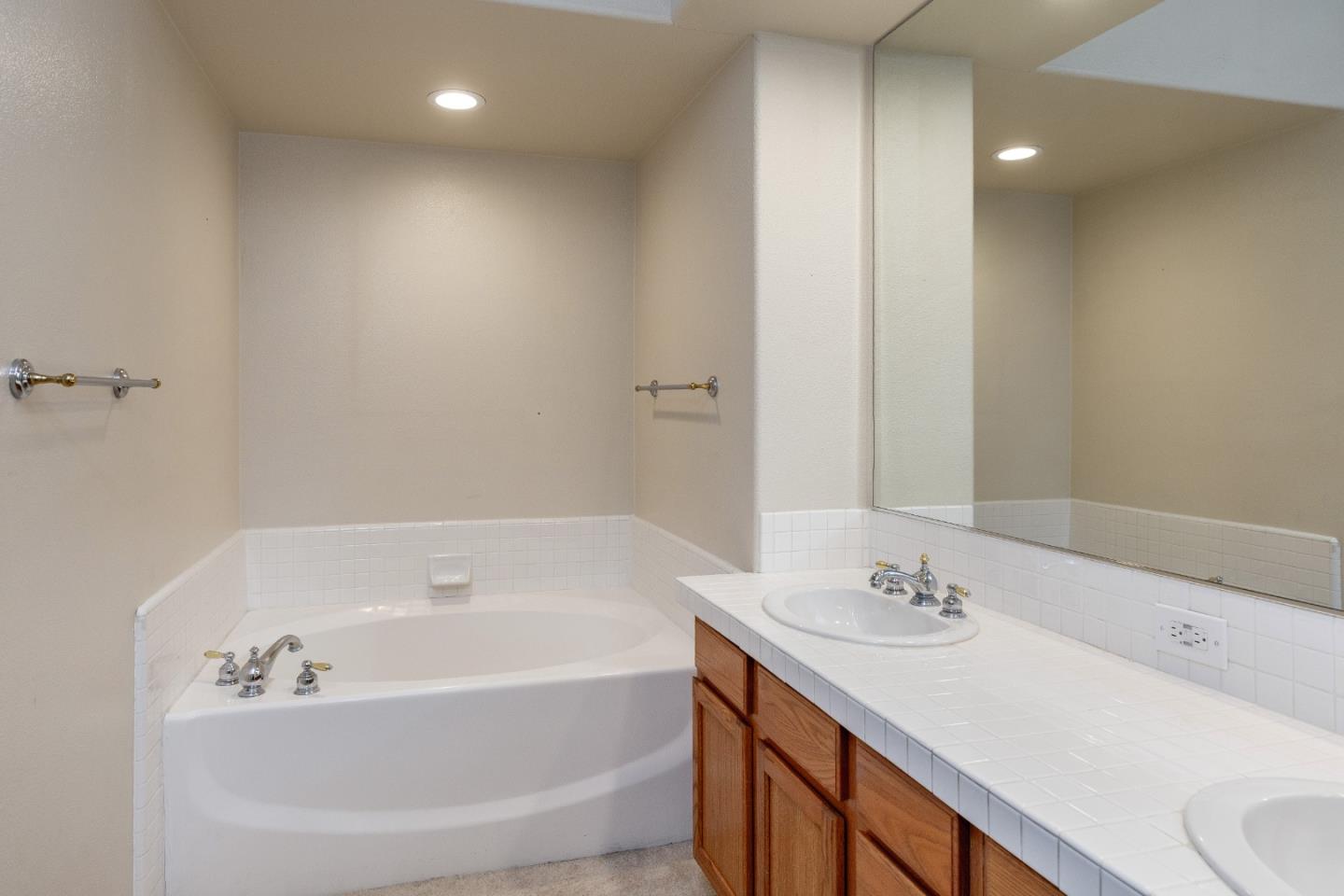 Detail Gallery Image 16 of 28 For 144 S 3rd St #509,  San Jose,  CA 95112 - 2 Beds | 2 Baths