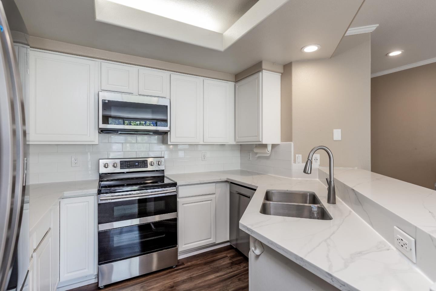 Detail Gallery Image 6 of 28 For 144 S 3rd St #509,  San Jose,  CA 95112 - 2 Beds | 2 Baths