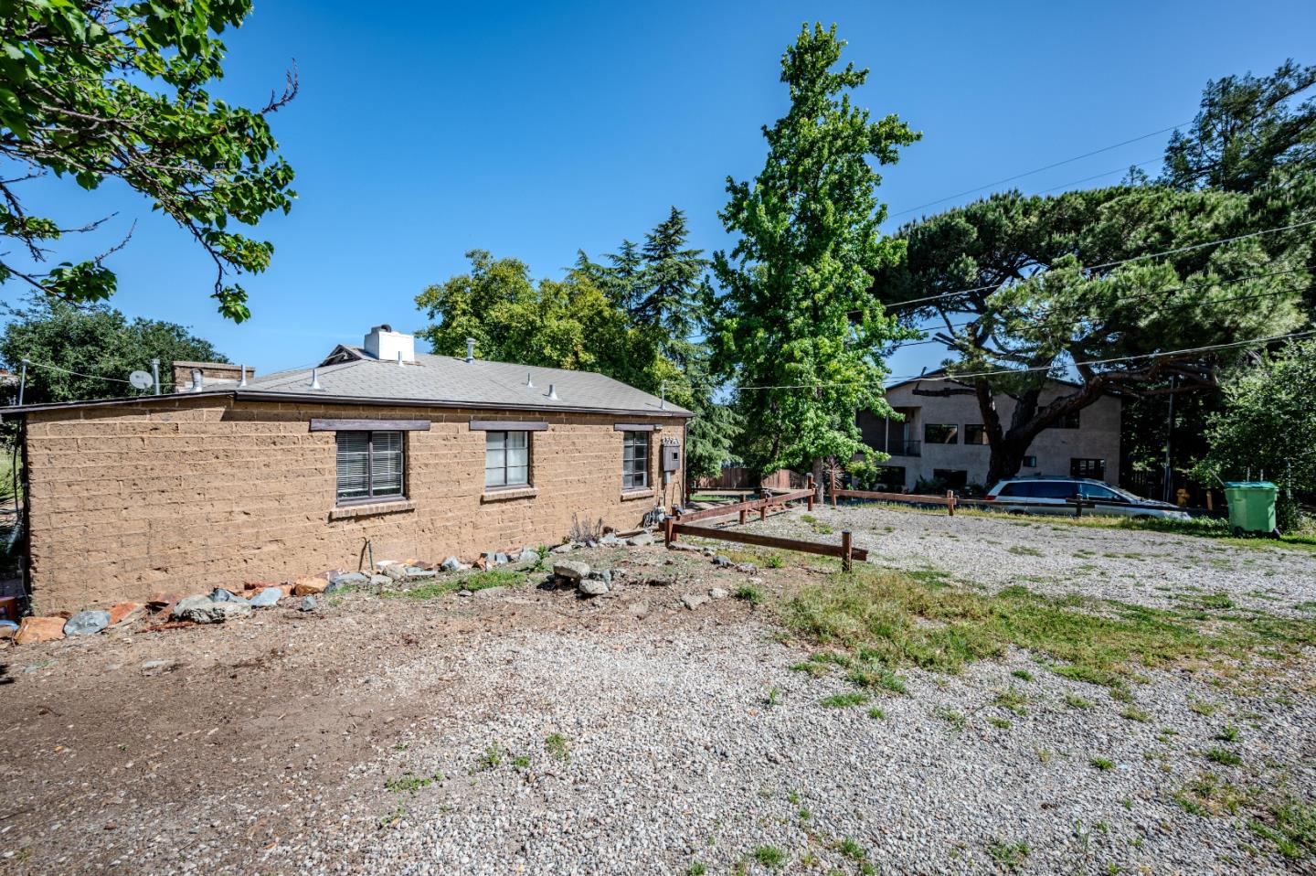 Detail Gallery Image 17 of 23 For 25561 University Ct, Hayward,  CA 94542 - 2 Beds | 1 Baths