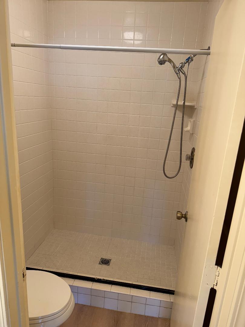 Detail Gallery Image 13 of 25 For 1545 Boyle Ct, Salinas,  CA 93906 - 3 Beds | 2 Baths