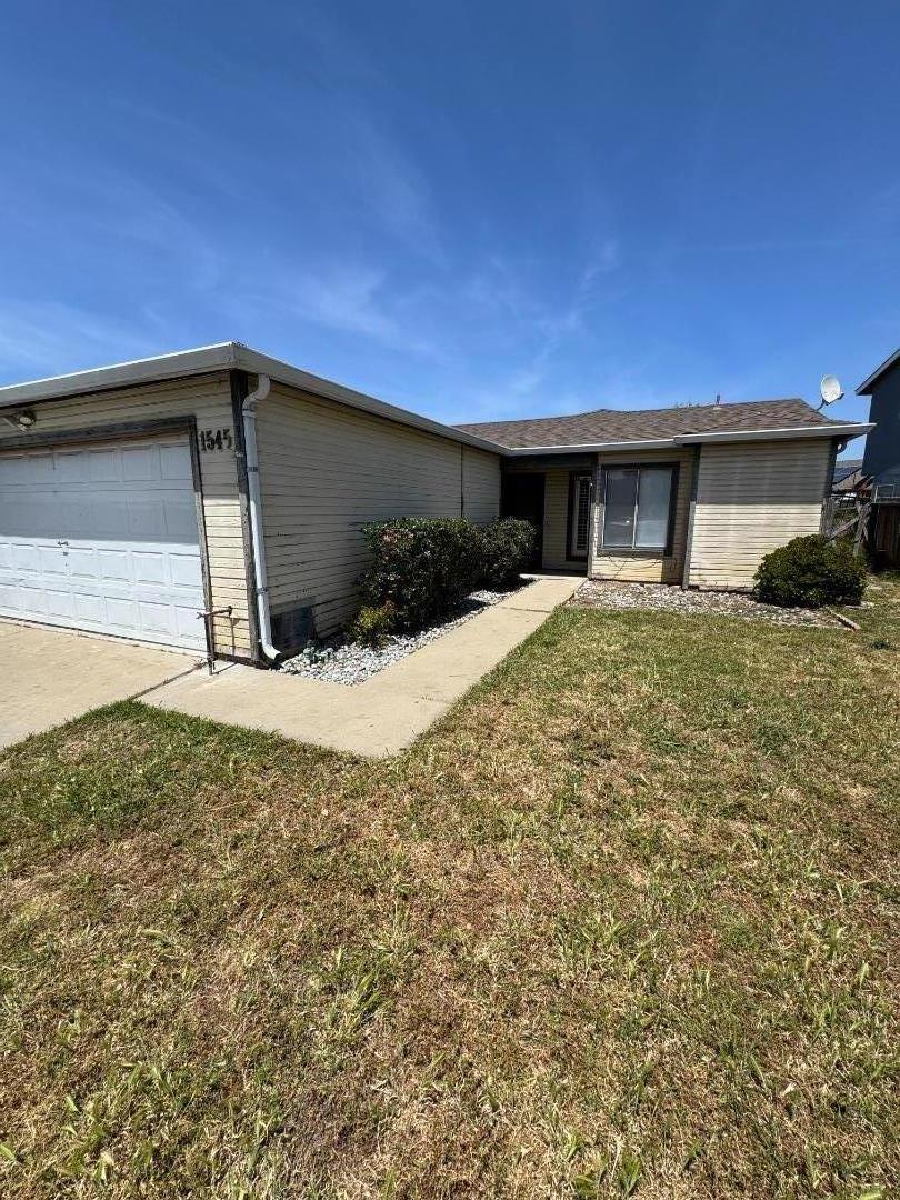 Detail Gallery Image 5 of 25 For 1545 Boyle Ct, Salinas,  CA 93906 - 3 Beds | 2 Baths