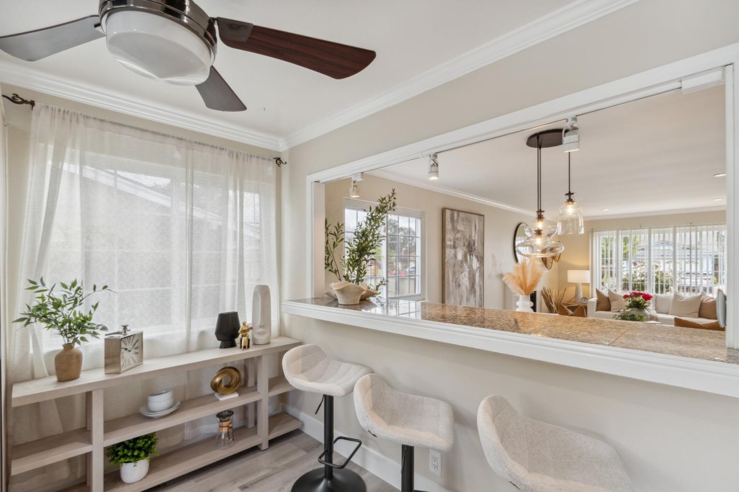 Detail Gallery Image 13 of 44 For 5501 Shadowcrest Way, San Jose,  CA 95123 - 4 Beds | 2 Baths