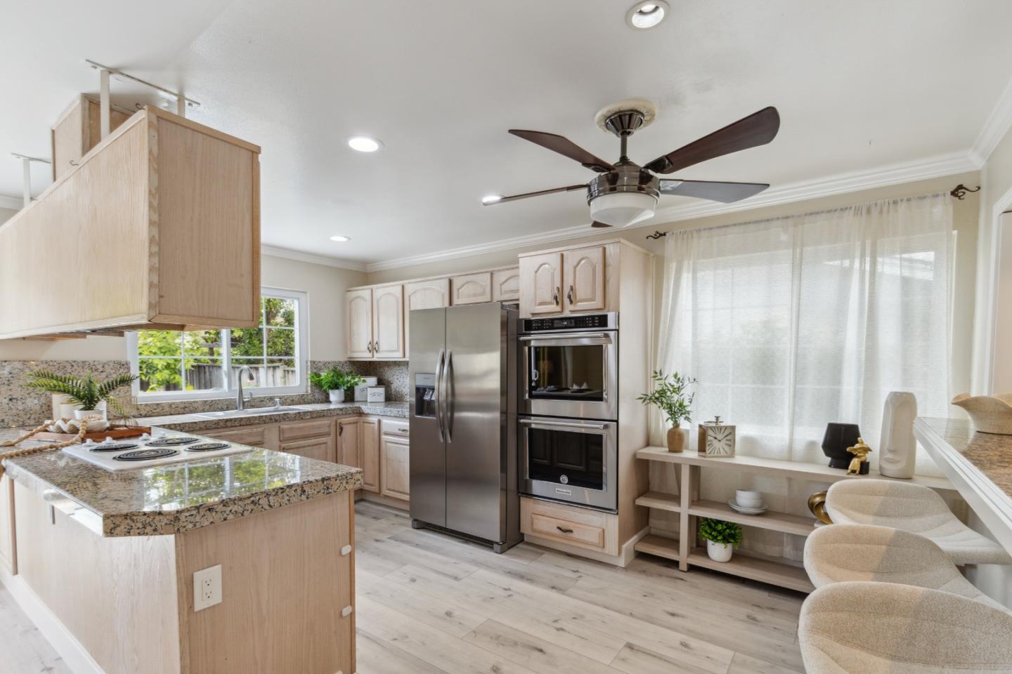 Detail Gallery Image 14 of 44 For 5501 Shadowcrest Way, San Jose,  CA 95123 - 4 Beds | 2 Baths
