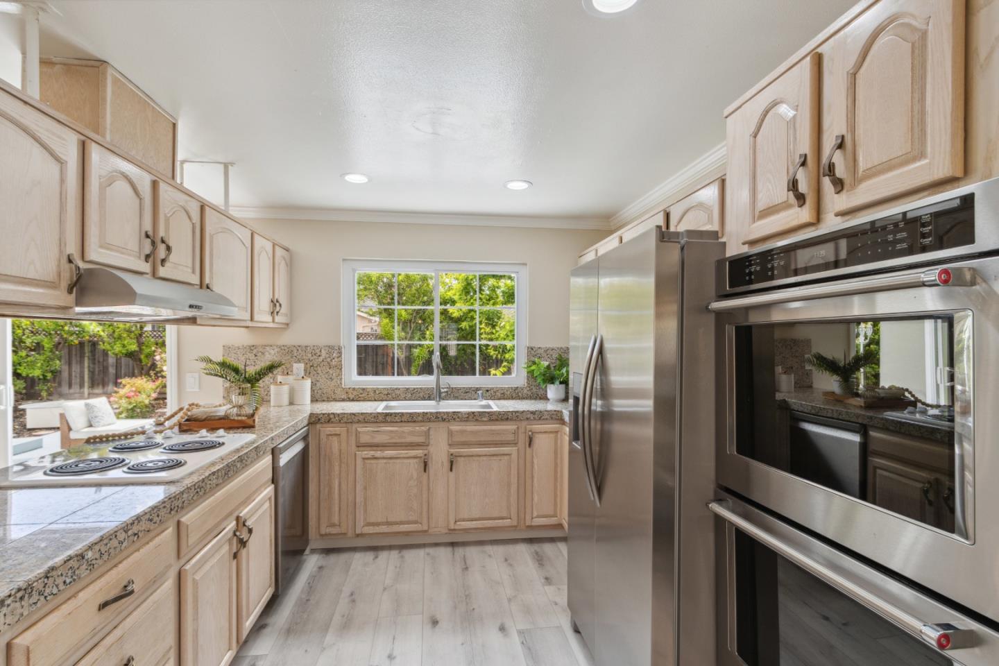 Detail Gallery Image 15 of 44 For 5501 Shadowcrest Way, San Jose,  CA 95123 - 4 Beds | 2 Baths