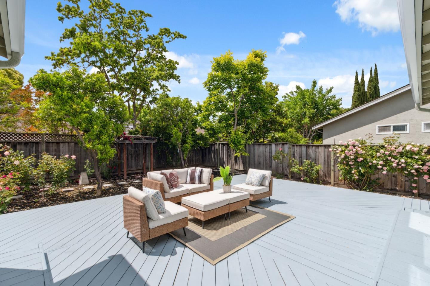 Detail Gallery Image 33 of 44 For 5501 Shadowcrest Way, San Jose,  CA 95123 - 4 Beds | 2 Baths