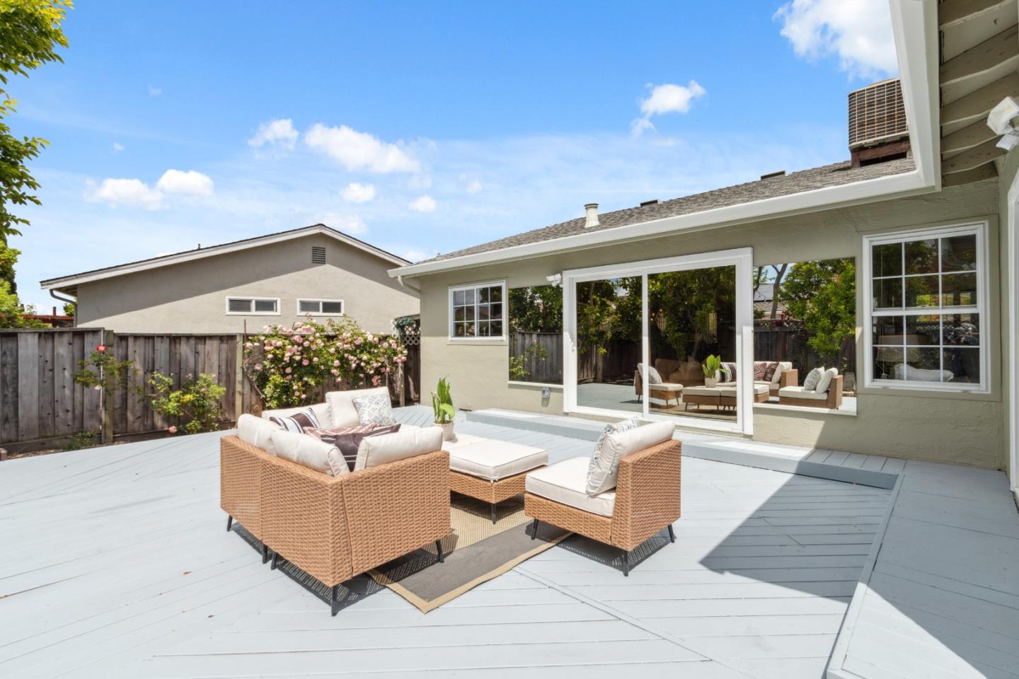 Detail Gallery Image 34 of 44 For 5501 Shadowcrest Way, San Jose,  CA 95123 - 4 Beds | 2 Baths