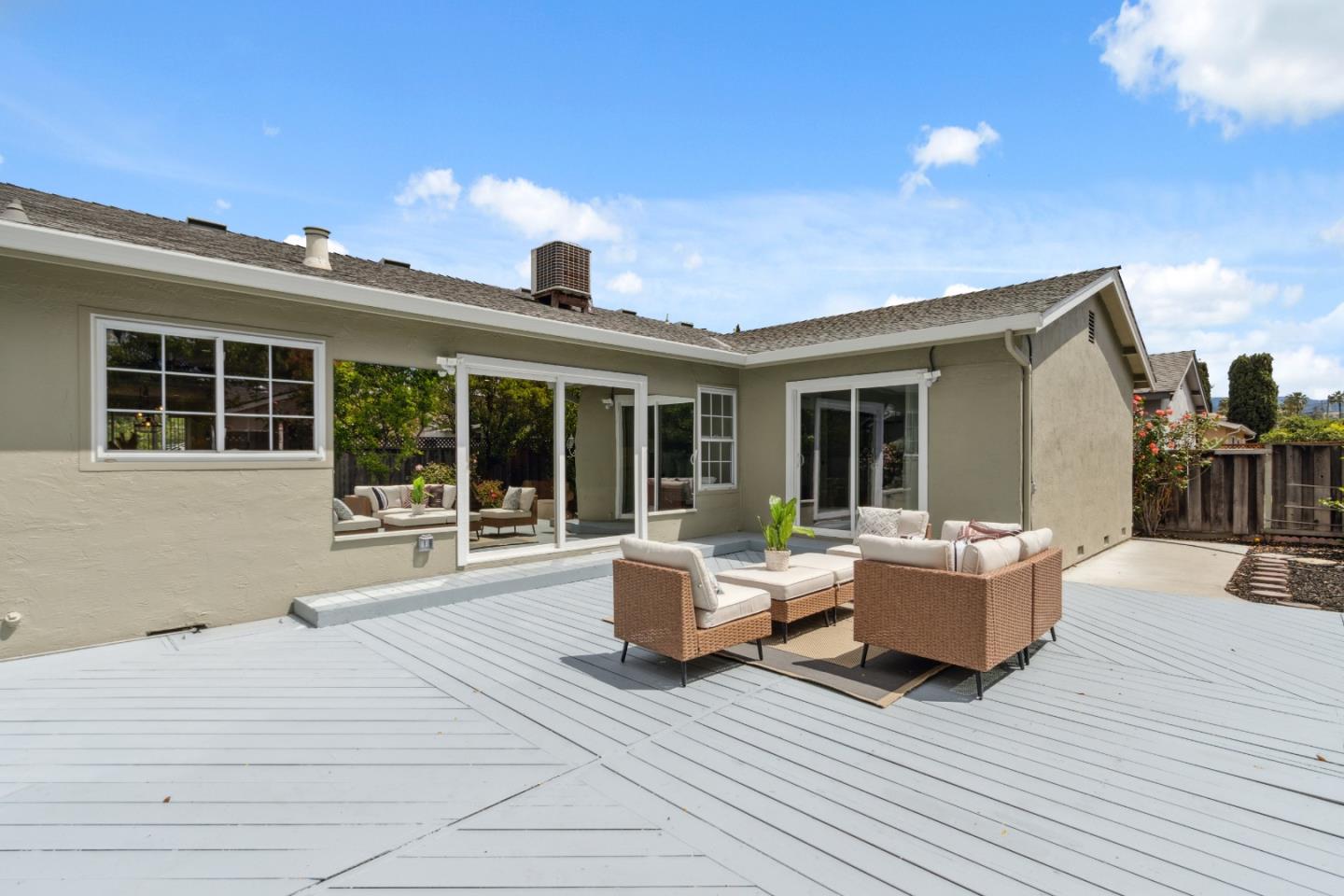 Detail Gallery Image 35 of 44 For 5501 Shadowcrest Way, San Jose,  CA 95123 - 4 Beds | 2 Baths