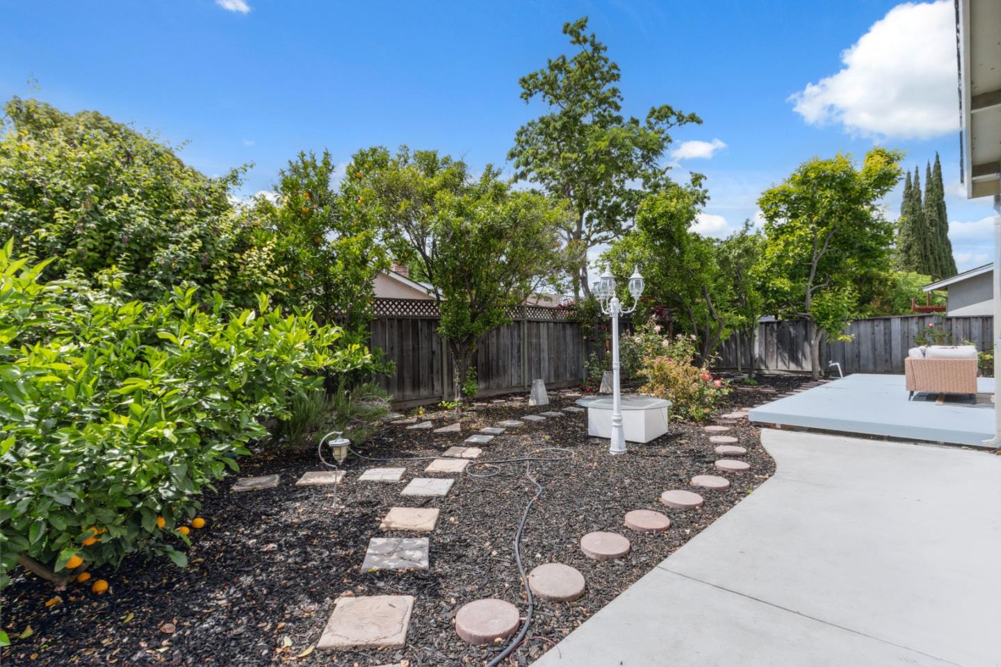 Detail Gallery Image 38 of 44 For 5501 Shadowcrest Way, San Jose,  CA 95123 - 4 Beds | 2 Baths