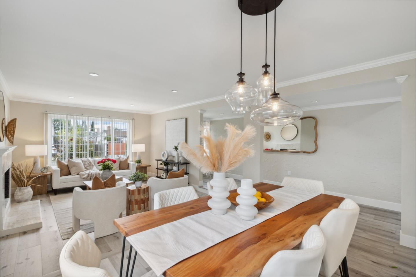 Detail Gallery Image 9 of 44 For 5501 Shadowcrest Way, San Jose,  CA 95123 - 4 Beds | 2 Baths