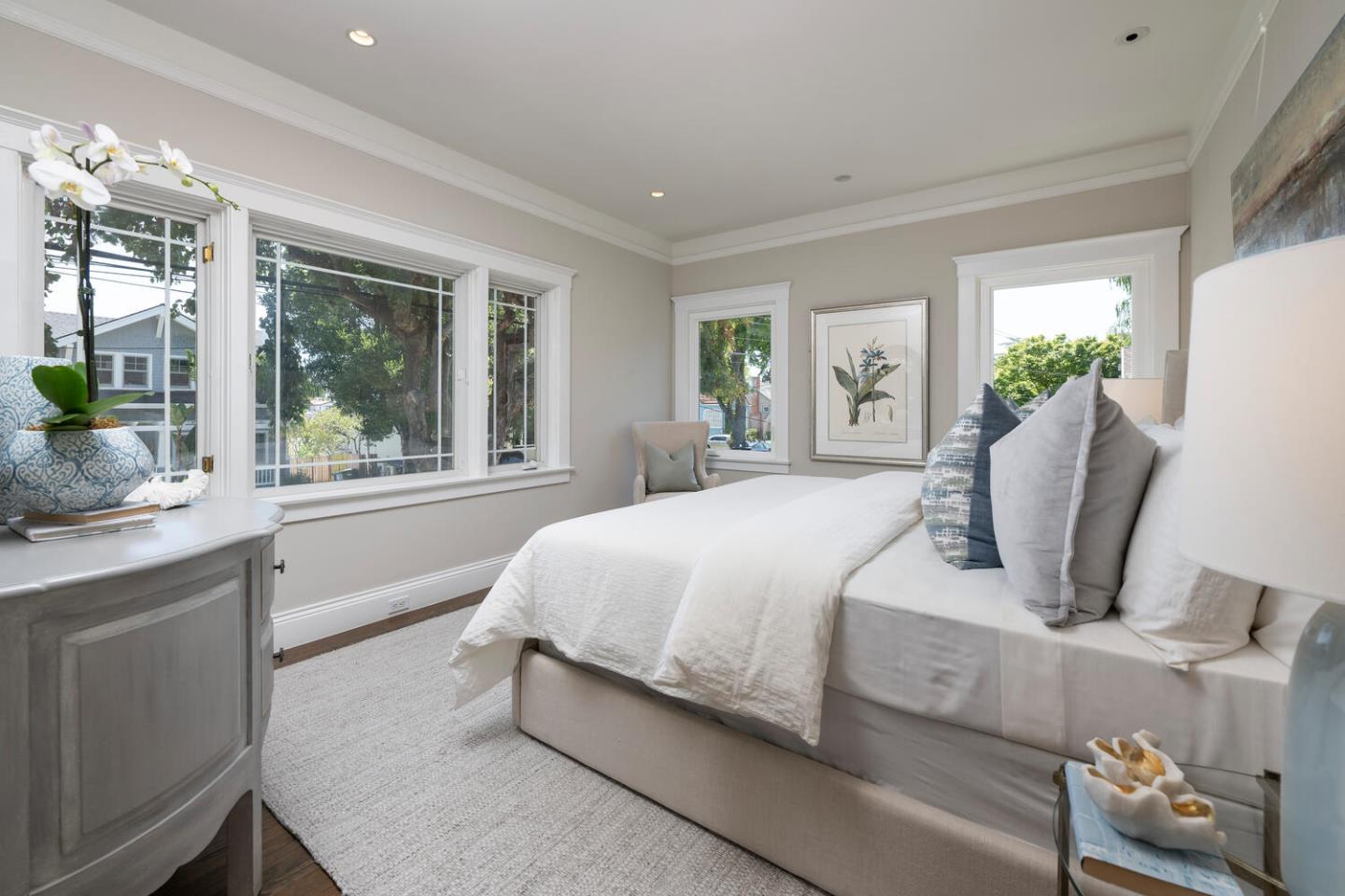 Detail Gallery Image 15 of 25 For 841 Fairfield Rd, Burlingame,  CA 94010 - 3 Beds | 2 Baths