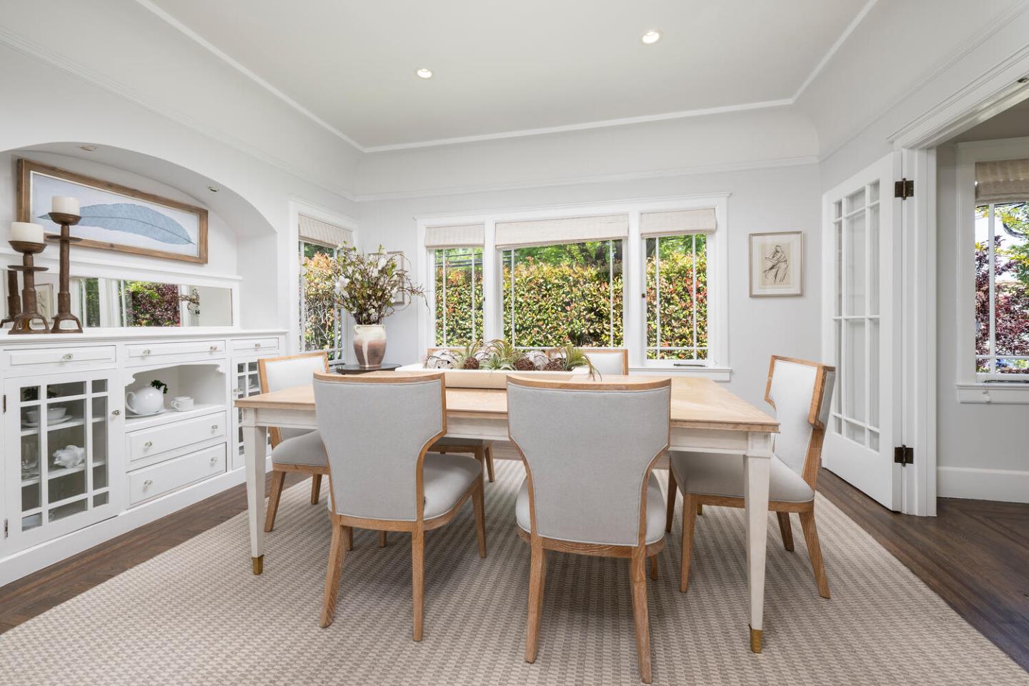 Detail Gallery Image 7 of 25 For 841 Fairfield Rd, Burlingame,  CA 94010 - 3 Beds | 2 Baths