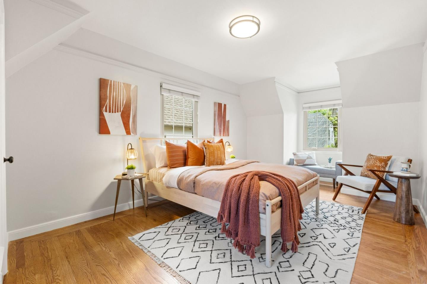 Detail Gallery Image 13 of 33 For 796 Willborough, Burlingame,  CA 94010 - 2 Beds | 1/1 Baths