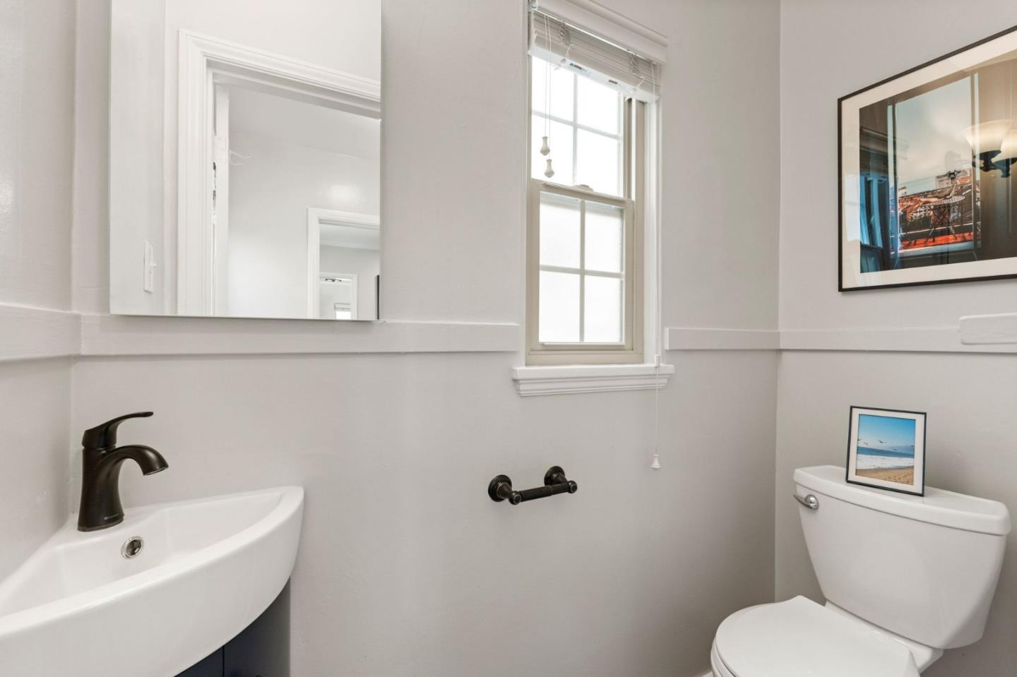 Detail Gallery Image 26 of 33 For 796 Willborough, Burlingame,  CA 94010 - 2 Beds | 1/1 Baths