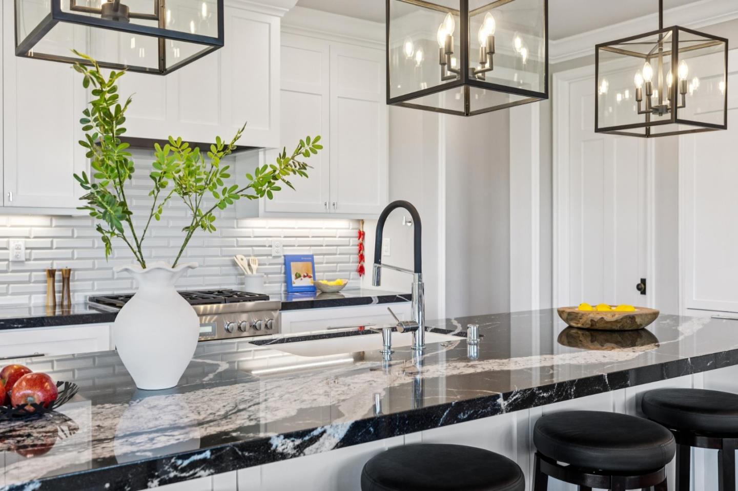 Detail Gallery Image 26 of 76 For 2185 Cobblehill Pl, San Mateo,  CA 94402 - 4 Beds | 3/1 Baths