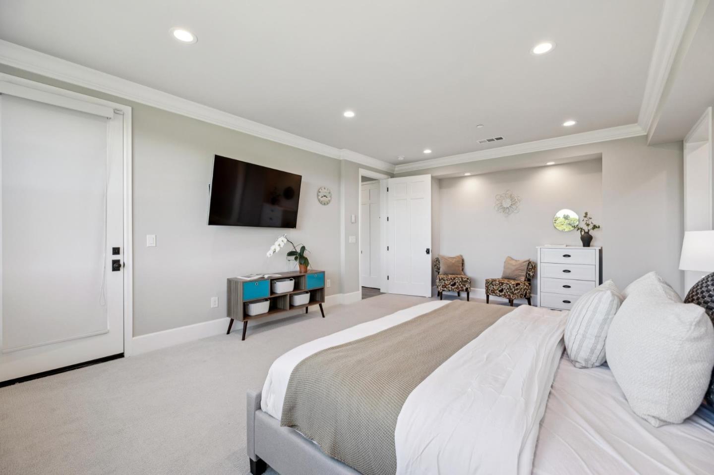 Detail Gallery Image 37 of 76 For 2185 Cobblehill Pl, San Mateo,  CA 94402 - 4 Beds | 3/1 Baths