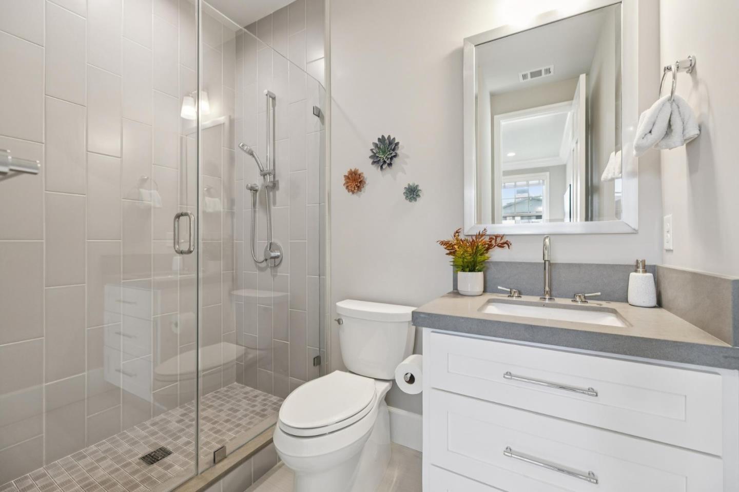 Detail Gallery Image 44 of 76 For 2185 Cobblehill Pl, San Mateo,  CA 94402 - 4 Beds | 3/1 Baths