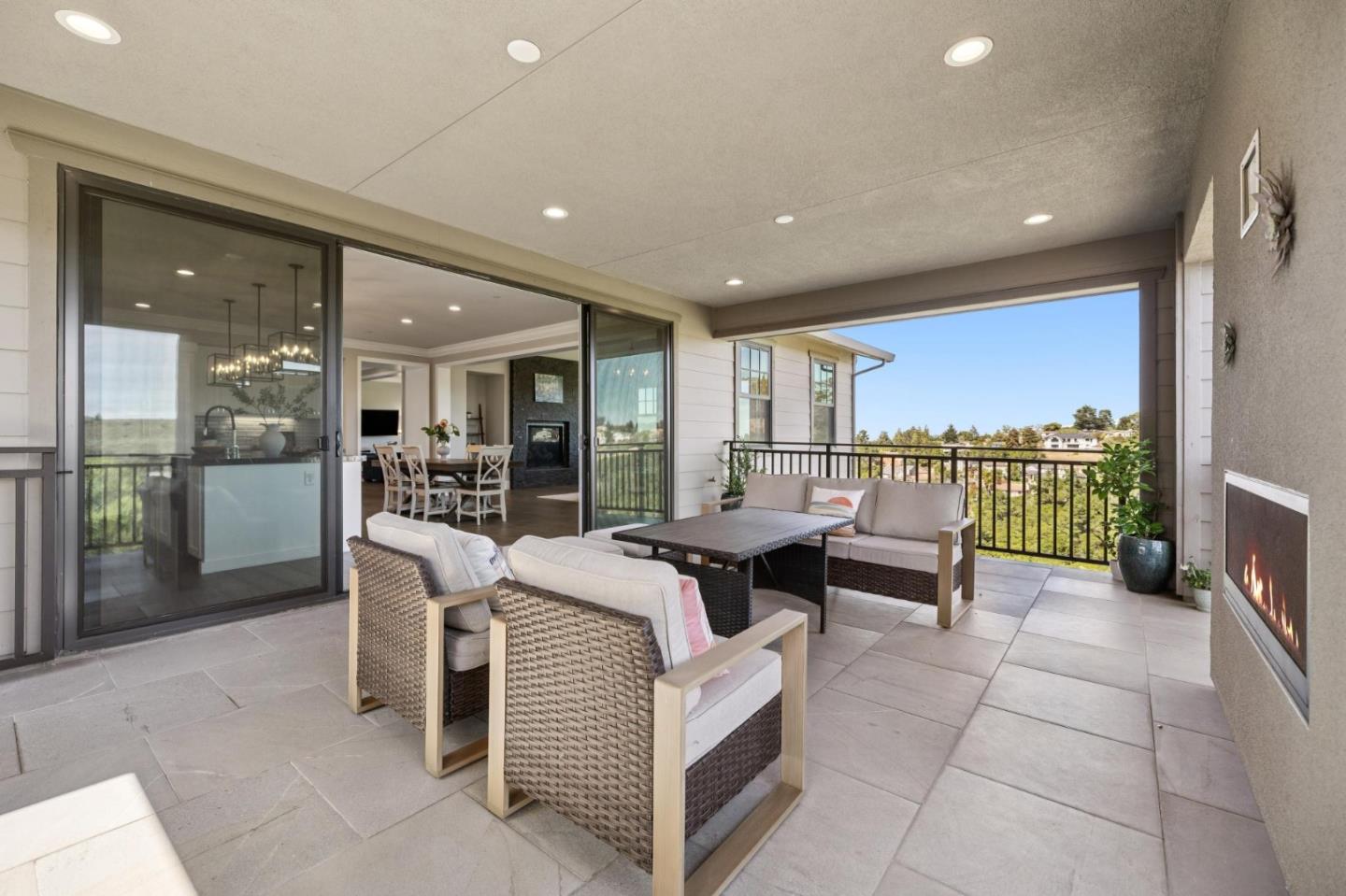 Detail Gallery Image 60 of 76 For 2185 Cobblehill Pl, San Mateo,  CA 94402 - 4 Beds | 3/1 Baths