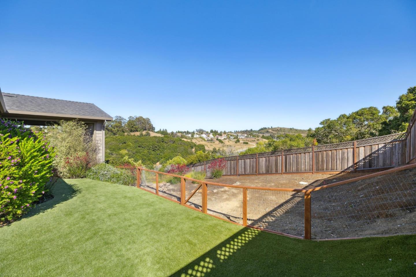 Detail Gallery Image 65 of 76 For 2185 Cobblehill Pl, San Mateo,  CA 94402 - 4 Beds | 3/1 Baths