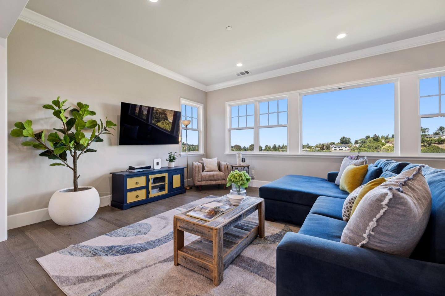Detail Gallery Image 7 of 76 For 2185 Cobblehill Pl, San Mateo,  CA 94402 - 4 Beds | 3/1 Baths