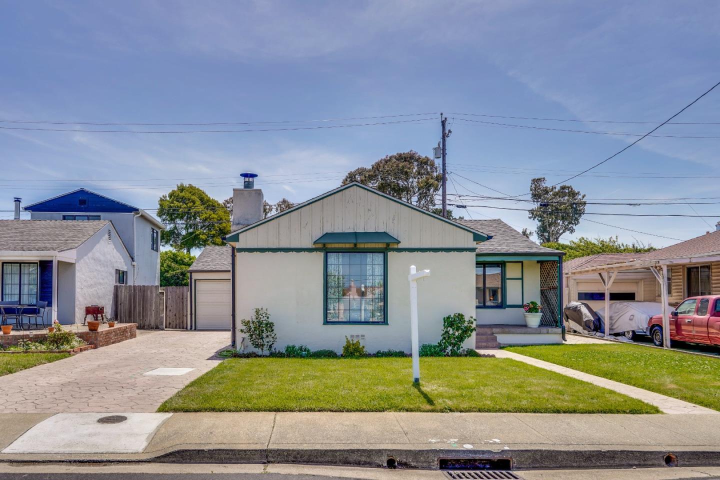 Detail Gallery Image 2 of 27 For 243 Rockwood Dr, South San Francisco,  CA 94080 - 3 Beds | 1 Baths