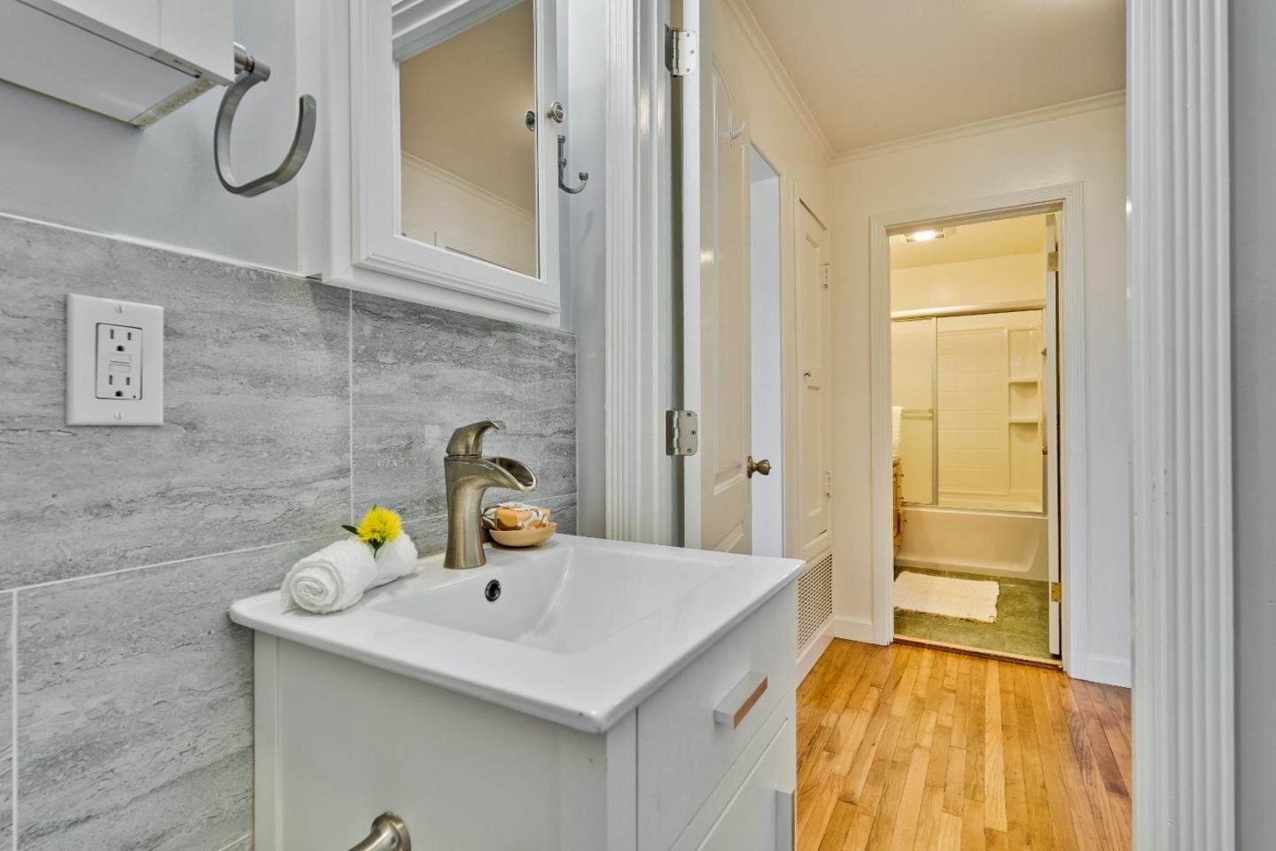 Detail Gallery Image 22 of 27 For 243 Rockwood Dr, South San Francisco,  CA 94080 - 3 Beds | 1 Baths