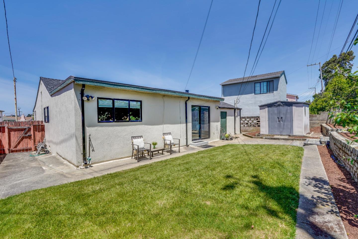 Detail Gallery Image 25 of 27 For 243 Rockwood Dr, South San Francisco,  CA 94080 - 3 Beds | 1 Baths