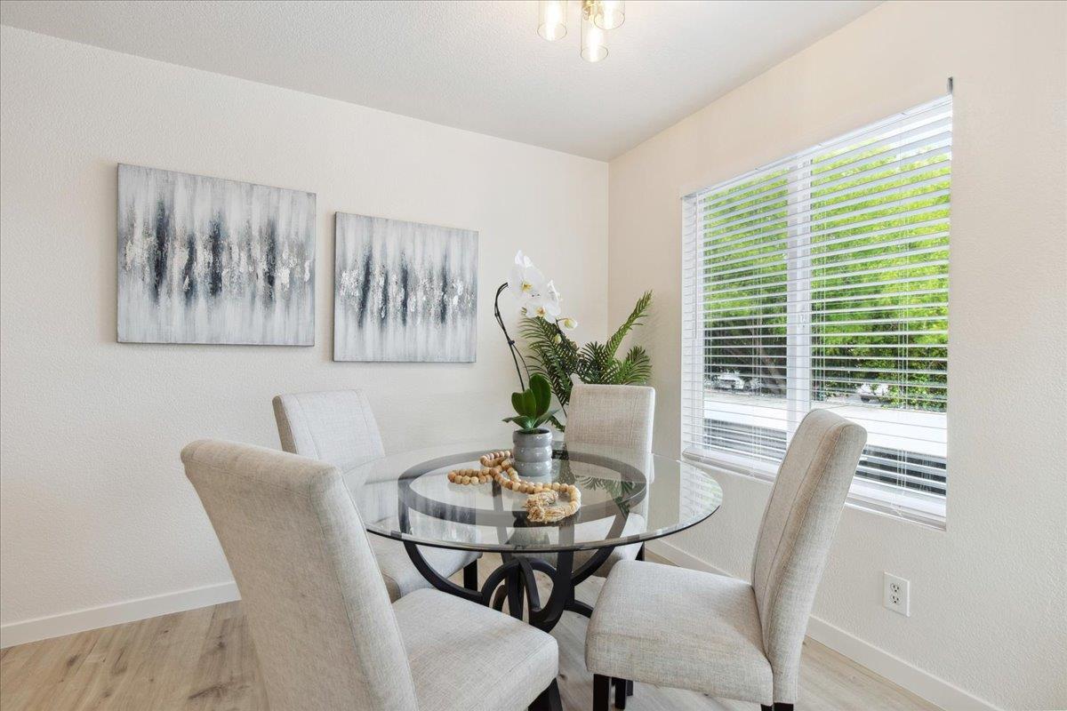 Detail Gallery Image 5 of 29 For 2005 San Jose Dr #245,  Antioch,  CA 94509 - 2 Beds | 1 Baths