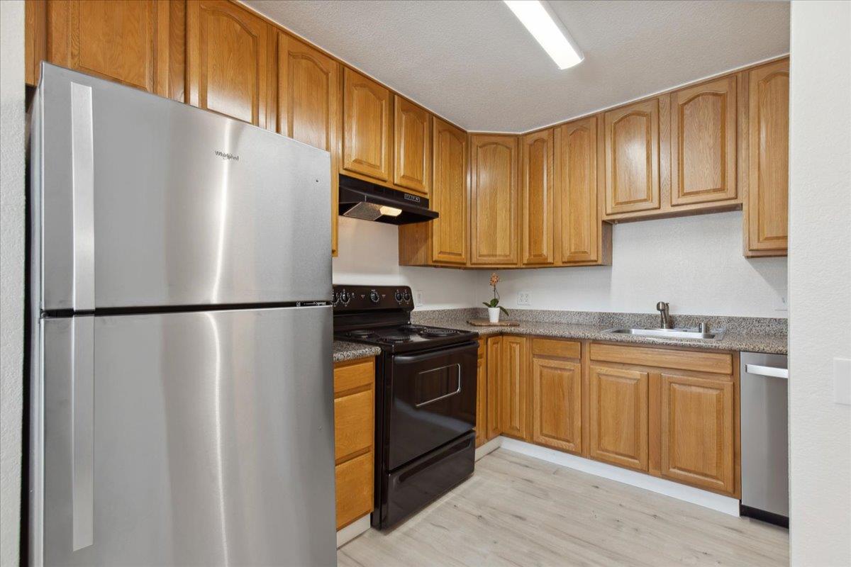 Detail Gallery Image 8 of 29 For 2005 San Jose Dr #245,  Antioch,  CA 94509 - 2 Beds | 1 Baths