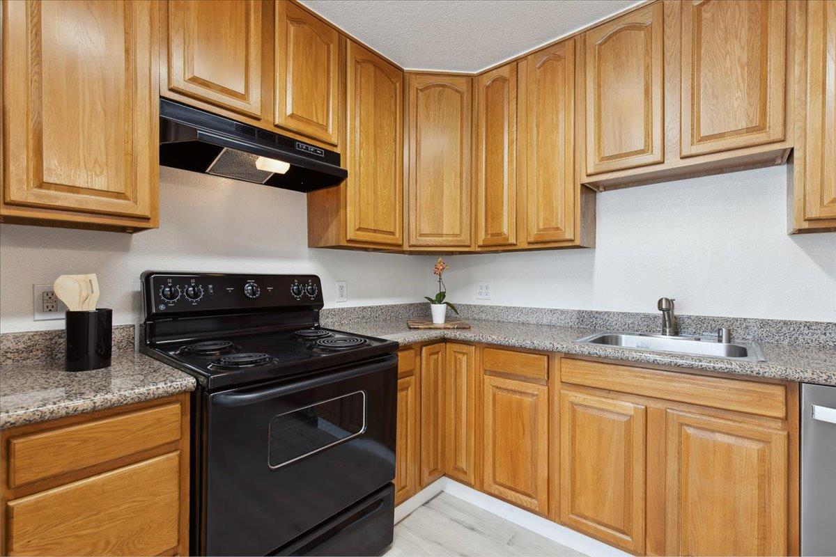 Detail Gallery Image 9 of 29 For 2005 San Jose Dr #245,  Antioch,  CA 94509 - 2 Beds | 1 Baths