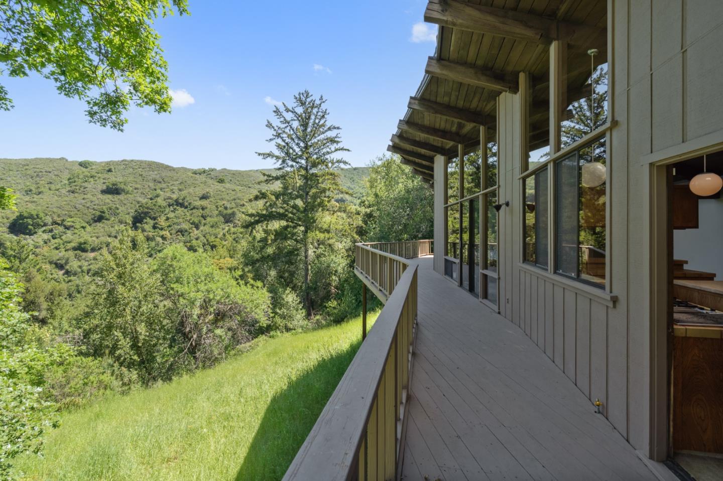 Detail Gallery Image 20 of 21 For 40 Deer Path Dr, Portola Valley,  CA 94028 - 3 Beds | 3 Baths