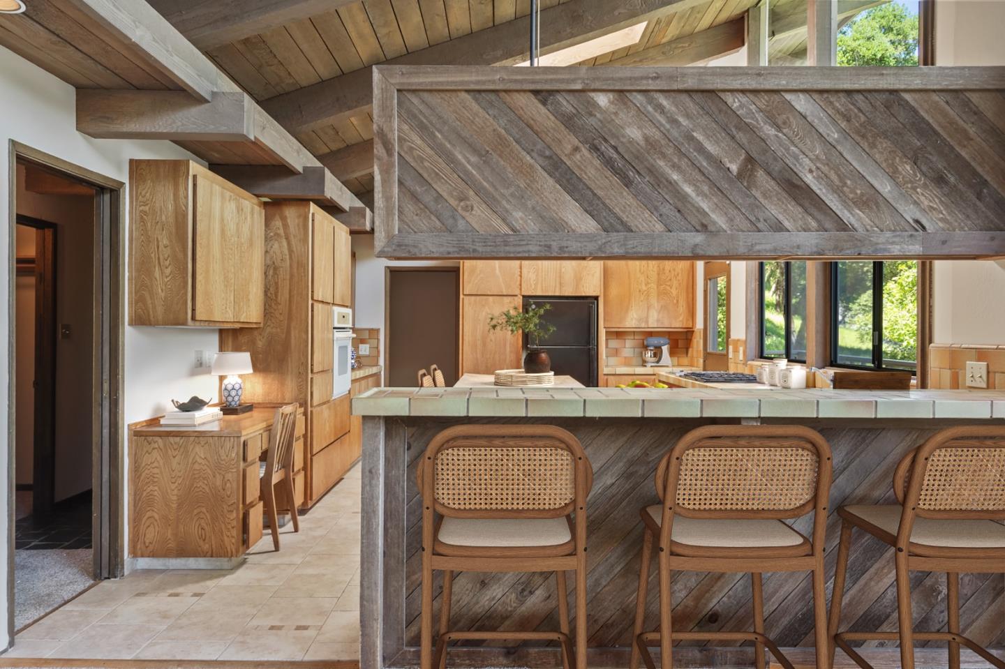 Detail Gallery Image 8 of 21 For 40 Deer Path Dr, Portola Valley,  CA 94028 - 3 Beds | 3 Baths