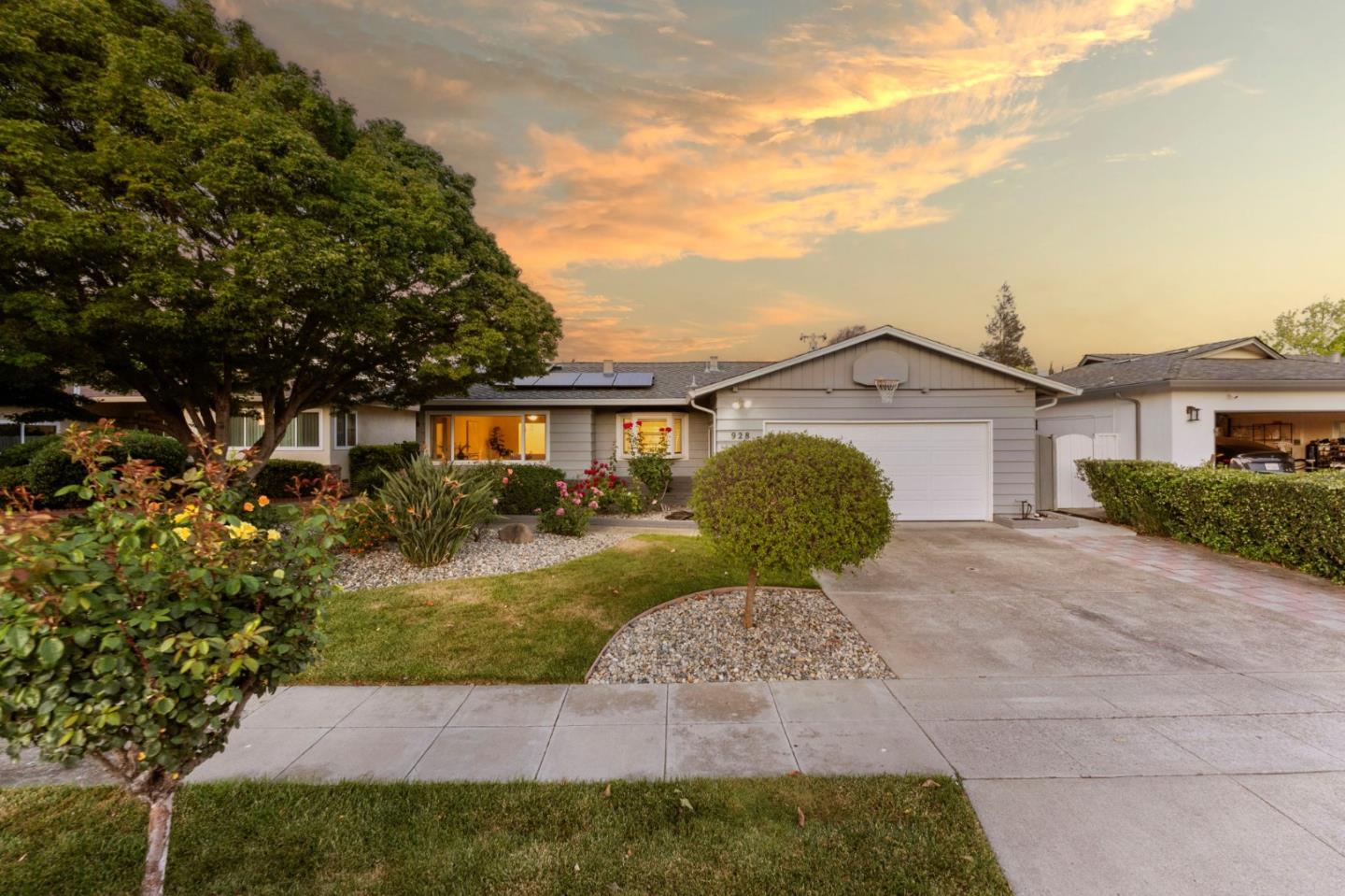 Detail Gallery Image 47 of 48 For 928 Longwood Ln, San Jose,  CA 95129 - 3 Beds | 2 Baths
