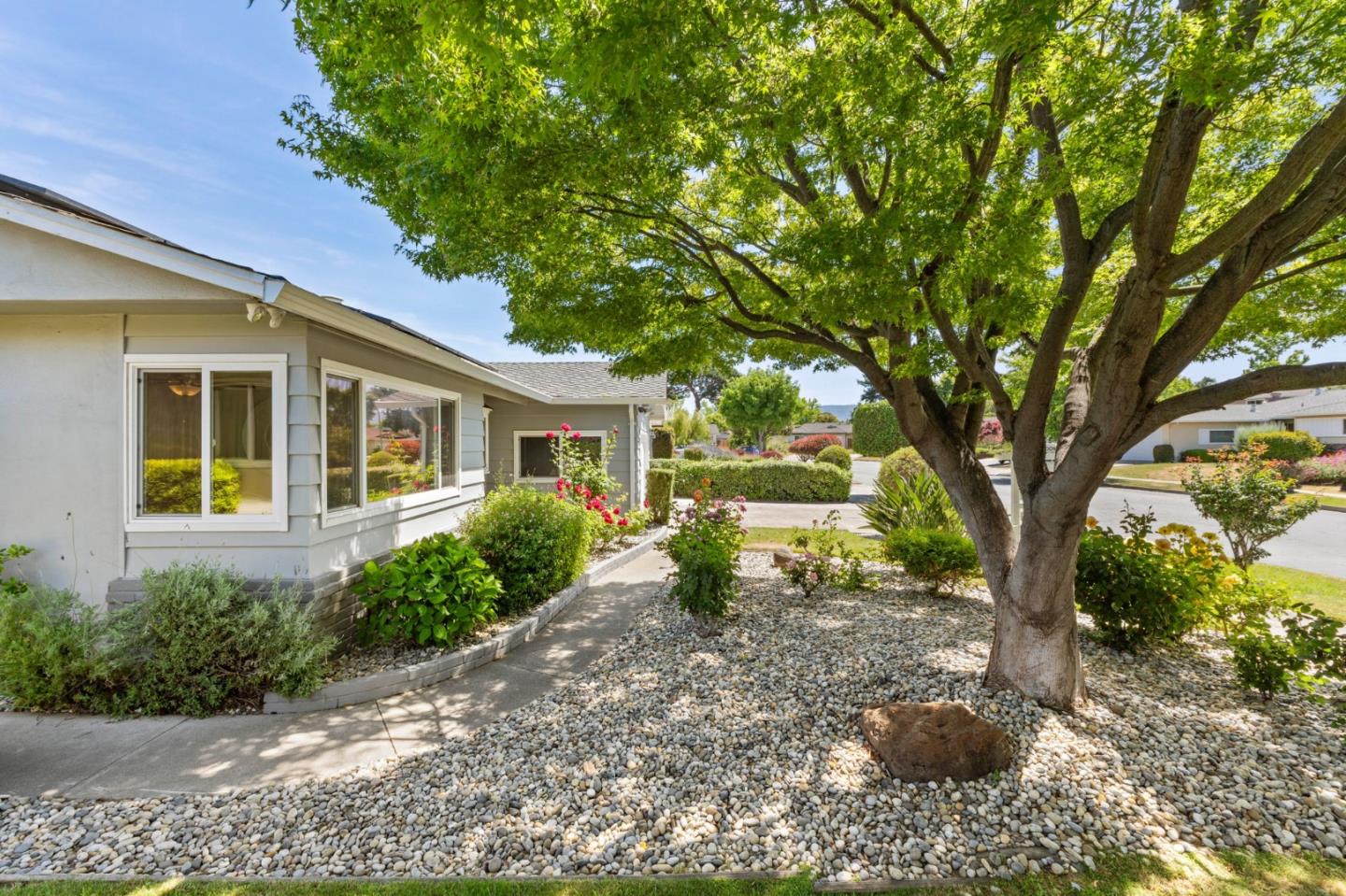 Detail Gallery Image 6 of 48 For 928 Longwood Ln, San Jose,  CA 95129 - 3 Beds | 2 Baths